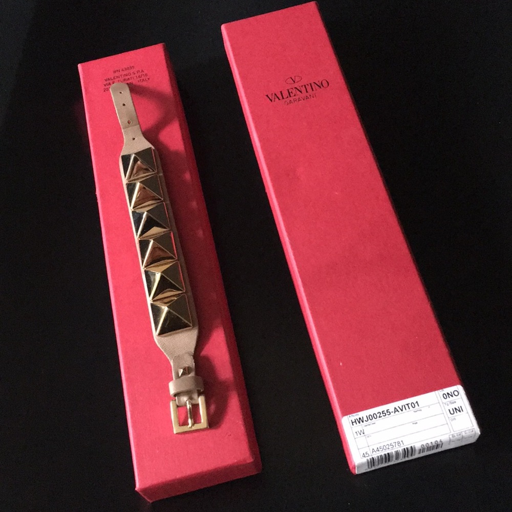 Valentino  Garavani Rockstud Leather Bracelet
